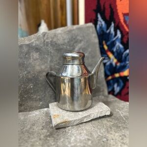 Stainless Steel Oliver Oil Decanter/Dispenser